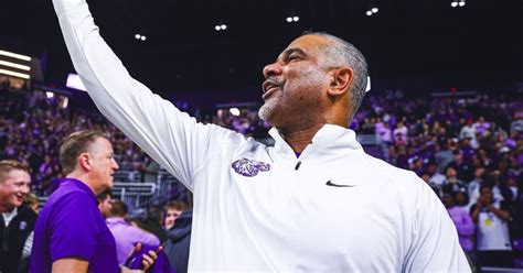 Jerome Tang to return to Kansas State after Arkansas pursuit.